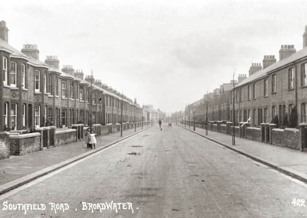 Southfield Road in 1905. Picture credit: West Sussex Library Service, www.westsussexpast.org.uk