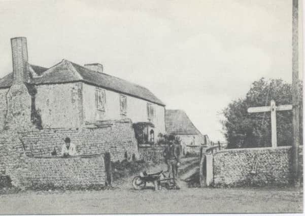 The Old Manor House, Rustington, c1900. Picture credit: West Sussex Library Service, www.westsussexpast.org.uk