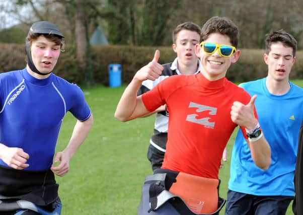 JPCT 210314 Sports Relief 2014. Steyning Grammar School mile runners. Photo by Derek Martin SUS-140321-161142001
