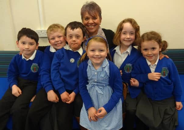 The Great British Sewing Bee star Lynda Lewis with Billingshurst Primary School pupils SUS-140104-161954001