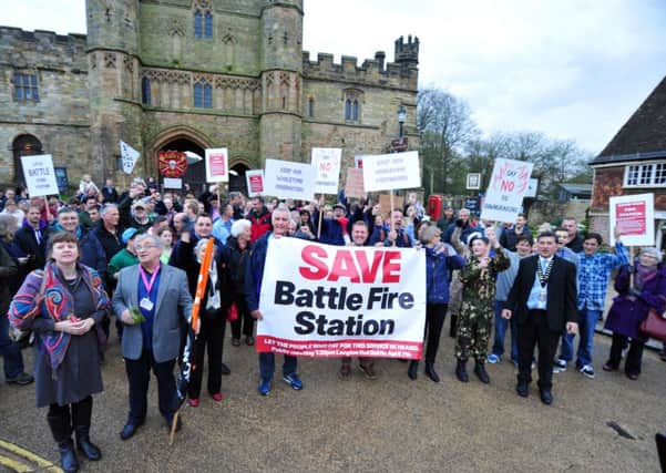 8/4/14- Protest march by Battle residents regarding proposed cuts to fire services. SUS-140804-092601001