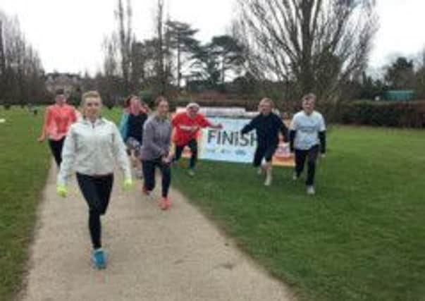 Horsham Bootcamps lunge for Sport Relief SUS-140804-114849001