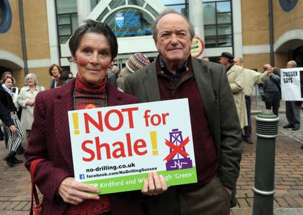 JPCT 290414 S14181775x Horsham. County Hall North, fracking protest. Actors Susan Jameson and James Bolam - photo by Steve Cobb SUS-140429-110204001