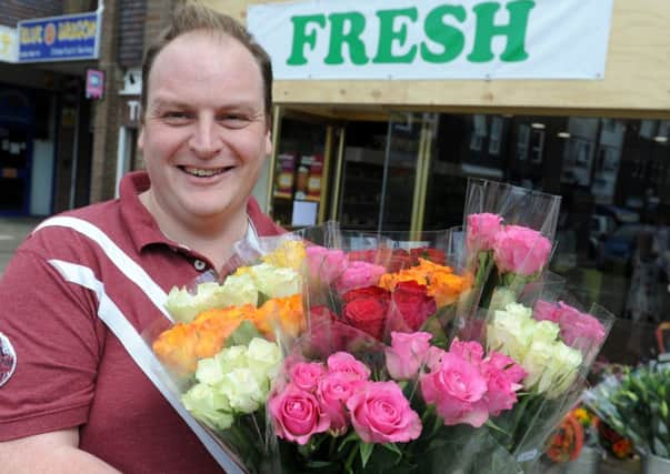 JPCT 310514 S14230118x Russell Noakes opening new produce shop in Billingshurst called Fresh -photo by Steve Cobb SUS-140306-090118001