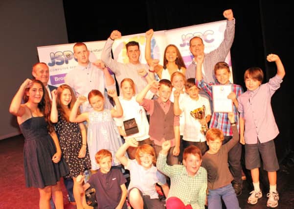 Horsham Hawks winners of Sports Team with Mike Sutton on behalf of Set4Success  (photo by Josh Smith/submitted).