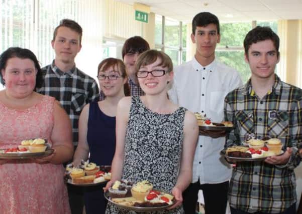 Central Sussex College pupils make afternoon tea SUS-140407-161337001