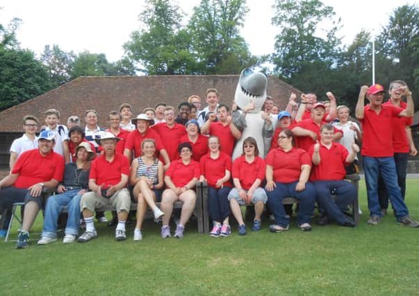 Friends of Arundel Cricket Participants with Christ's Hospital pupils SUS-141107-151856001