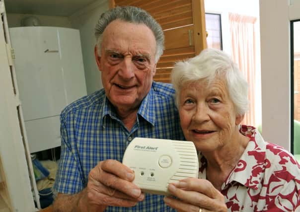 L36902H14  Carbon Monoxide Alarm Alan and Sue Everson