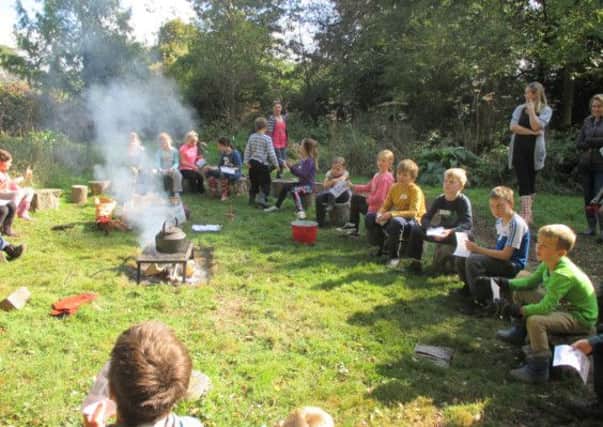 Slinfold Primary School pupils enjoy Stone Age topic SUS-141211-153306001