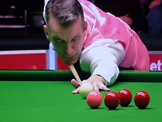 Mark Davis was edged out by Mark Williams in round of three of European Tour event four in Germany