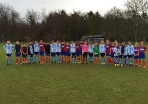 Barnham Trojans and Worthing's under-1es line up for #footballremembers