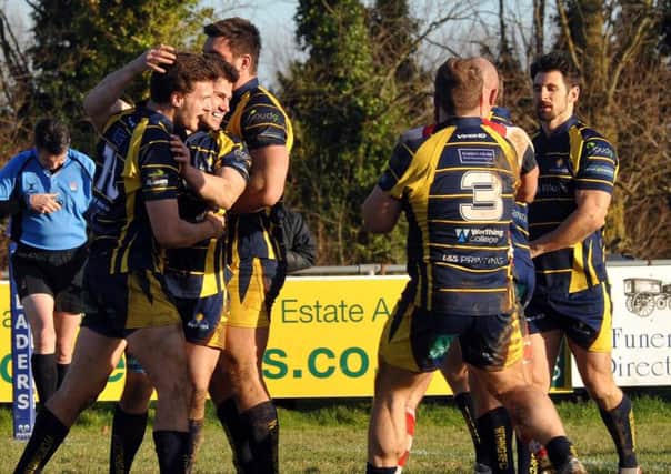 Raiders touched down six tries as they beat Chinnor