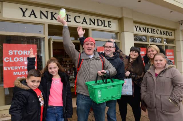 WH 170115 Rally in support of Yankee Candle, Guildbourne Centre, Worthing. Photo by Derek Martin SUS-150117-123729001