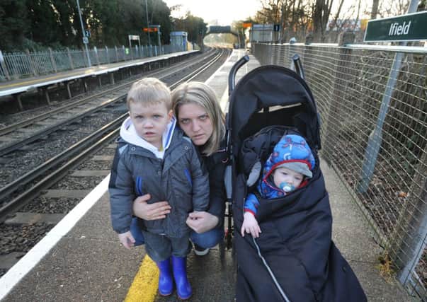 jpco 11-2-15 Shelley Bubb at Ifield Station with her two children, JJ and Carter (Pic by Jon Rigby) SUS-150902-165934001