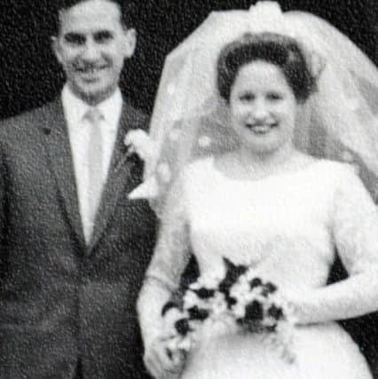 JPCT 060215 S15060022x Horsham. John and Roma Clifton 50th wedding anniversary. COPY of WEDDING PIC - copy by Steve Cobb SUS-150602-102347001