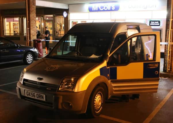 McColls armed robbery Worthing- approx 18.00 hrs tonight 12/3/15 SUS-150313-081339001