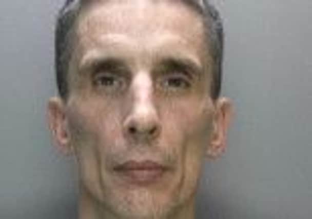 Lancing man Ashley Symes wanted on recall to prison SUS-151203-152051001