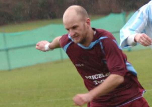 Russell Eldridge scored a late penalty to give Little Common a 3-2 victory away to Steyning Town