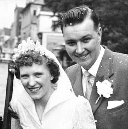 60th wedding anniversary of Marion and Mervyn 'Dutch' Hollands. SUS-150323-173351001