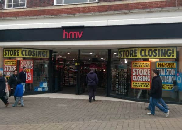 HMV closing in Horsham SUS-150219-130239001