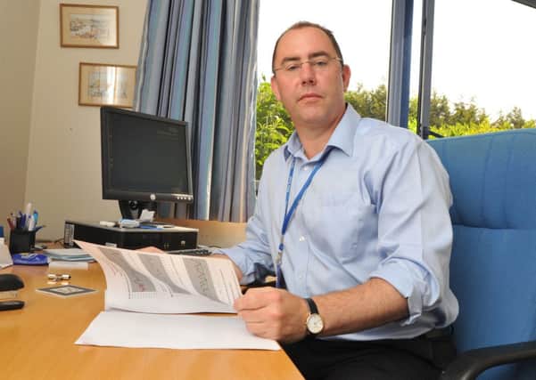 Darren Grayson Chief Executive Officer East Sussex Healthcare NHS Trust. May 17th 2011 E20063M SUS-150104-121646001
