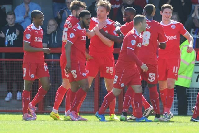 Crawley Town V Notts County 18/4/15 (Pic by Jon Rigby) SUS-150420-123104008