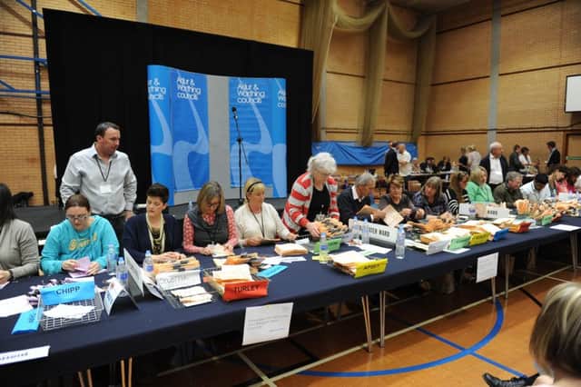 WH 230514 Adur and Worthing local elections count. Photo by Derek Martin SUS-140524-002641001