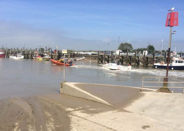 Rye Harbour RNLI launched to rescue an angling boat that suffered engine failure SUS-151205-163332001