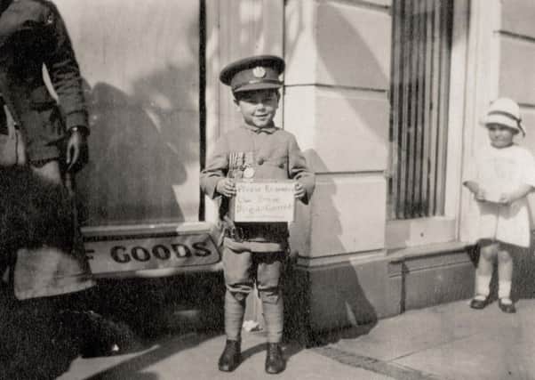 Collecting for the Belgian Relief Fund, Worthing c.1915.
West Sussex County Council Library Service, PC008750 SUS-150514-112334001