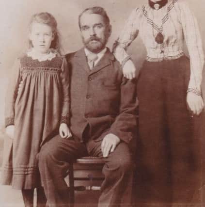 Walter Frederick Elms with his wife, Annie, and daughter, Olive, c1922