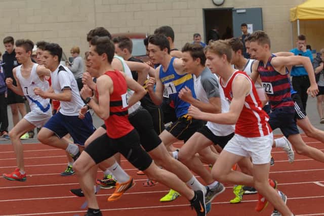 Sussex Schools Athletics Championships at K2 13/6/15 (Pic by Jon Rigby) SUS-150615-110647008