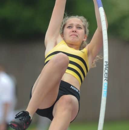 Sussex Schools Athletics Championships at K2 13/6/15 (Pic by Jon Rigby) SUS-150615-110541008