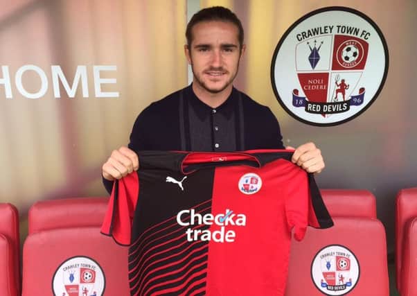 Luke Rooney signs for Crawley Town SUS-150623-120029002
