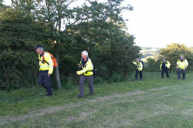 Team leader Carol uses the route and path searching method