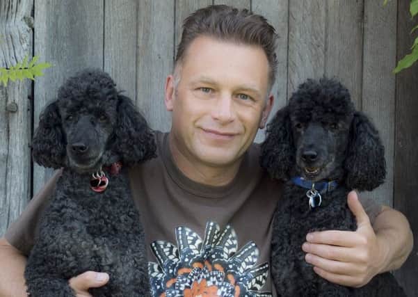 Chris Packham with Itchy and Scratchy.