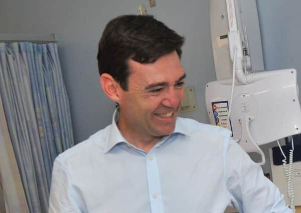 4/7/8- Shadow Health Secretary Andy Burnham visiting the Conquest Hospital, Hastings back in  2013. ENGSUS00120130407121717
