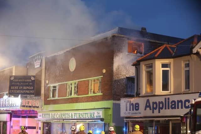 The fire at Keith Jay Carpets and Furniture in Bognor Regis PICTURE BY EDDIE MITCHELL SUS-150916-214210001