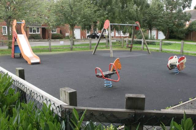 DM15116330a.jpg Play area in Larkspur Close, Littlehampton. Photo by Derek Martin SUS-150922-192811008