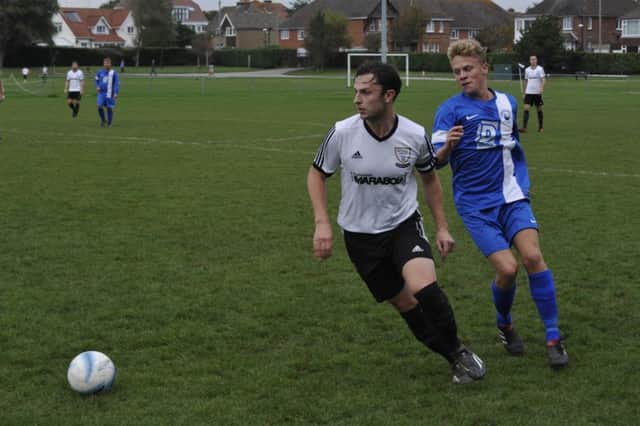 Josh Elliott-Noye on the ball for Bexhill United during their 2-1 win at home to Storrington on Saturday. Picture by Simon Newstead (SUS-151018-013255002)