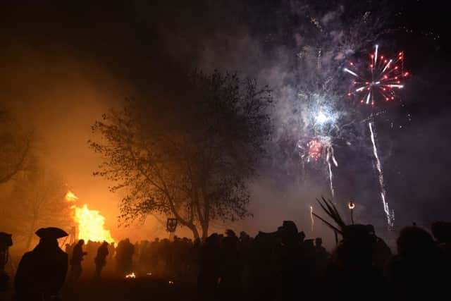 Robertsbridge Bonfire Society. Torchlight procession, bonfire and fireworks. November 21st 2015. SUS-151123-064256001