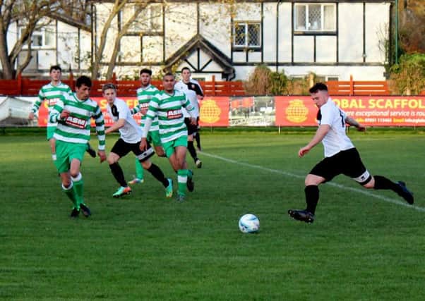 Pagham on the attack versus Thame / Picture by Roger Smith