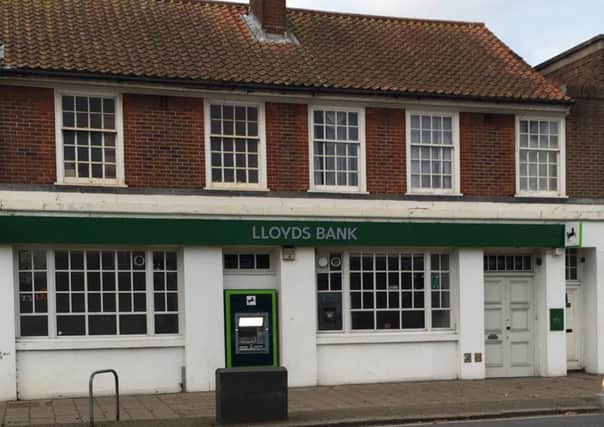 Lloyds bank in Broadwater is closing in April, 2016