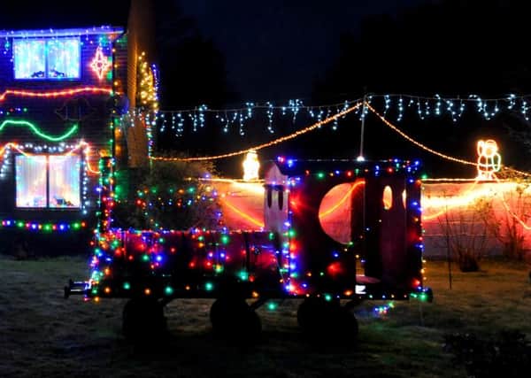 Westfield Christmas Lights. SUS-150712-060018001
