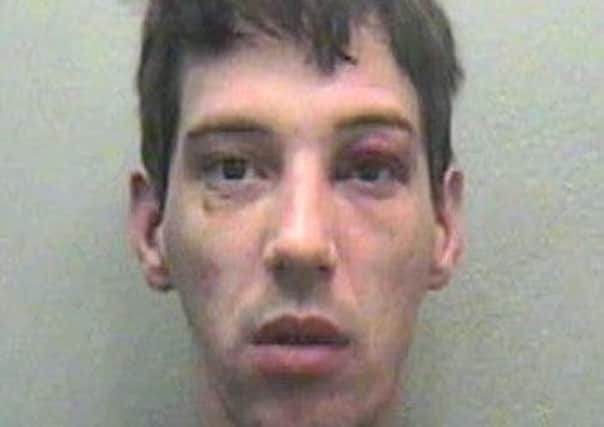 Christopher Mackay is wanted by Sussex Police SUS-160115-123913001