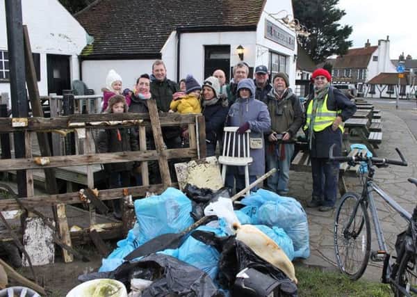 Members of Adur Green Party organised a litter pick zCbbWpaHICu6RlJgn0Ad