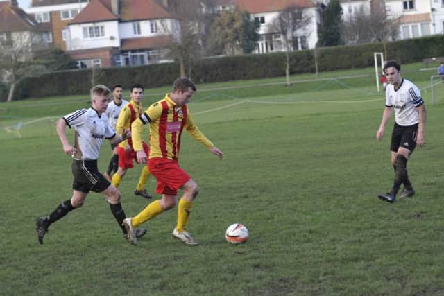 Action from Bexhill United's 1-0 win at home to Lingfield. Picture by Simon Newstead (SUS-160120-095508002)