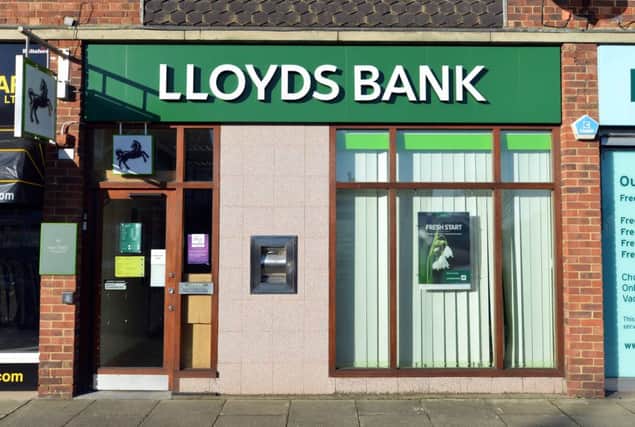 Lloyds bank closing in Polegate SUS-160113-225402008