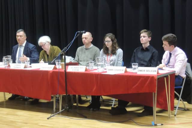 Debate on Trident organised by Horsham Labour Party at the College of Richard Collyer (JJP/Johnston Press). SUS-160502-092517001