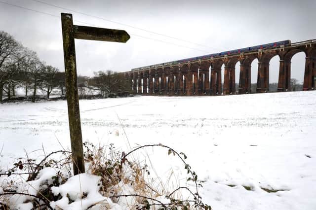 balcombe viaduct in the snow ENGSUS00120130122164238