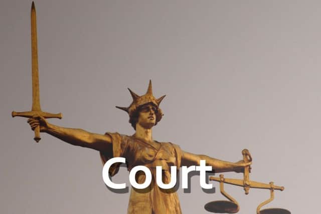 The scales of justice EMN-150420-201448001